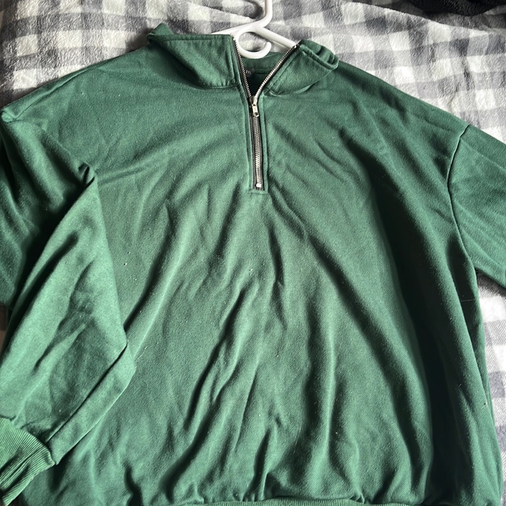 oversized sweatshirt